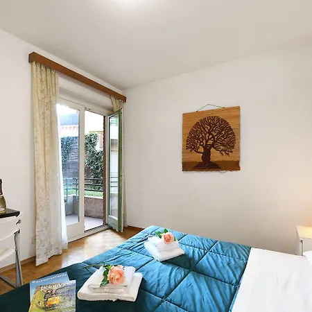 Santiago Home With Lake-View Balconies - Happy Rentals * Lugano