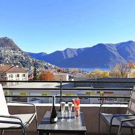 Apartment Santiago Home With Lake-View Balconies - Happy Rentals