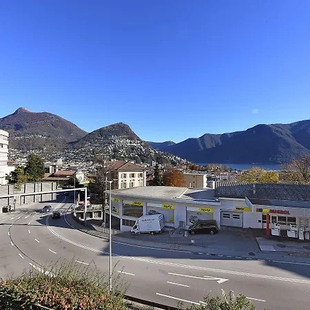 Santiago Home With Lake-View Balconies - Happy Rentals * Lugano